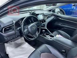 تۆیۆتا کامری